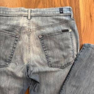 7 For All Mankind men’s Light Blue Straight Jeans size 32